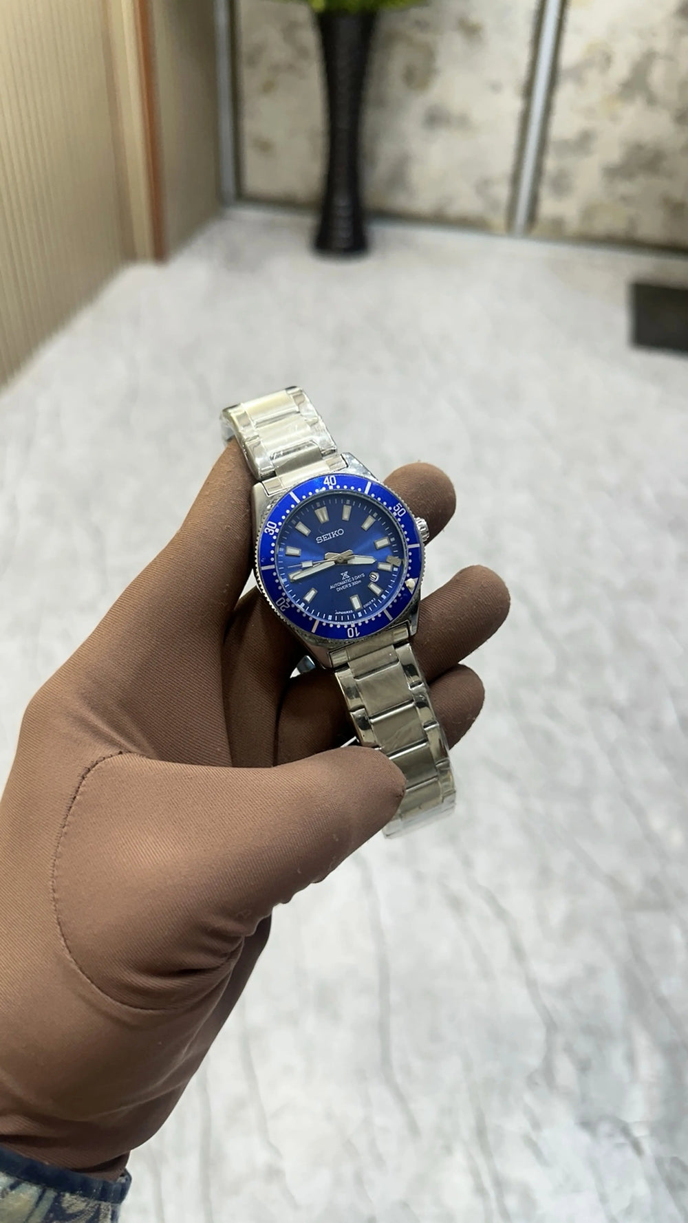 Seiko Prospex Store Article Premium W308 Open back automatic movement