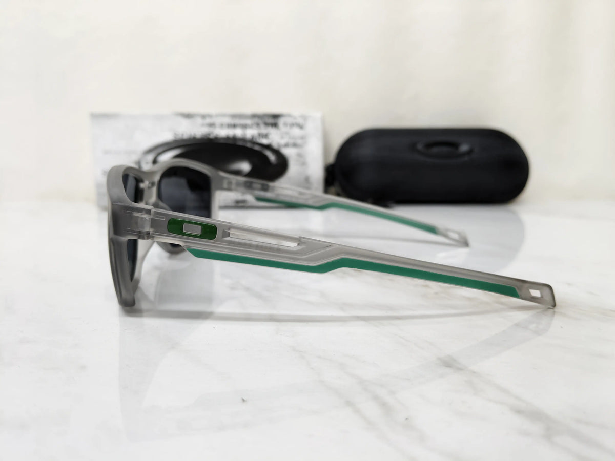 OAKLEY 3383 MATT SMOKE GREY GREEN