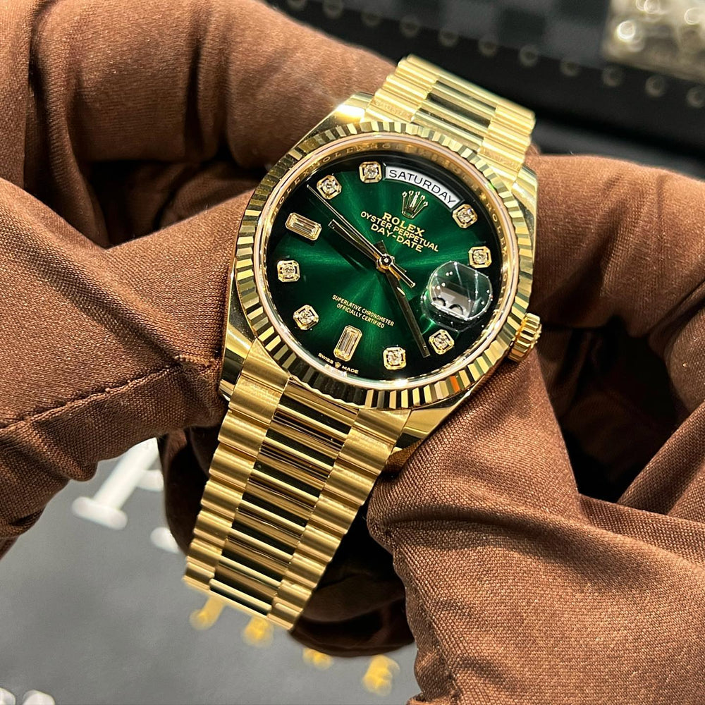 Rol_ex Presi_dent Day_Date Yellow Gold Green Diamond Dial Mens Watch Luxury Edition Premium Quality theroyaltime.in